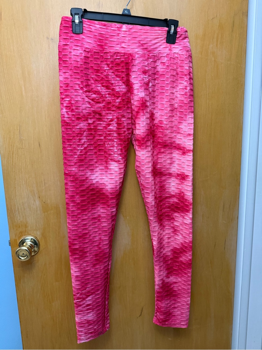 Women’s Textured Hot Pink Active Leggings